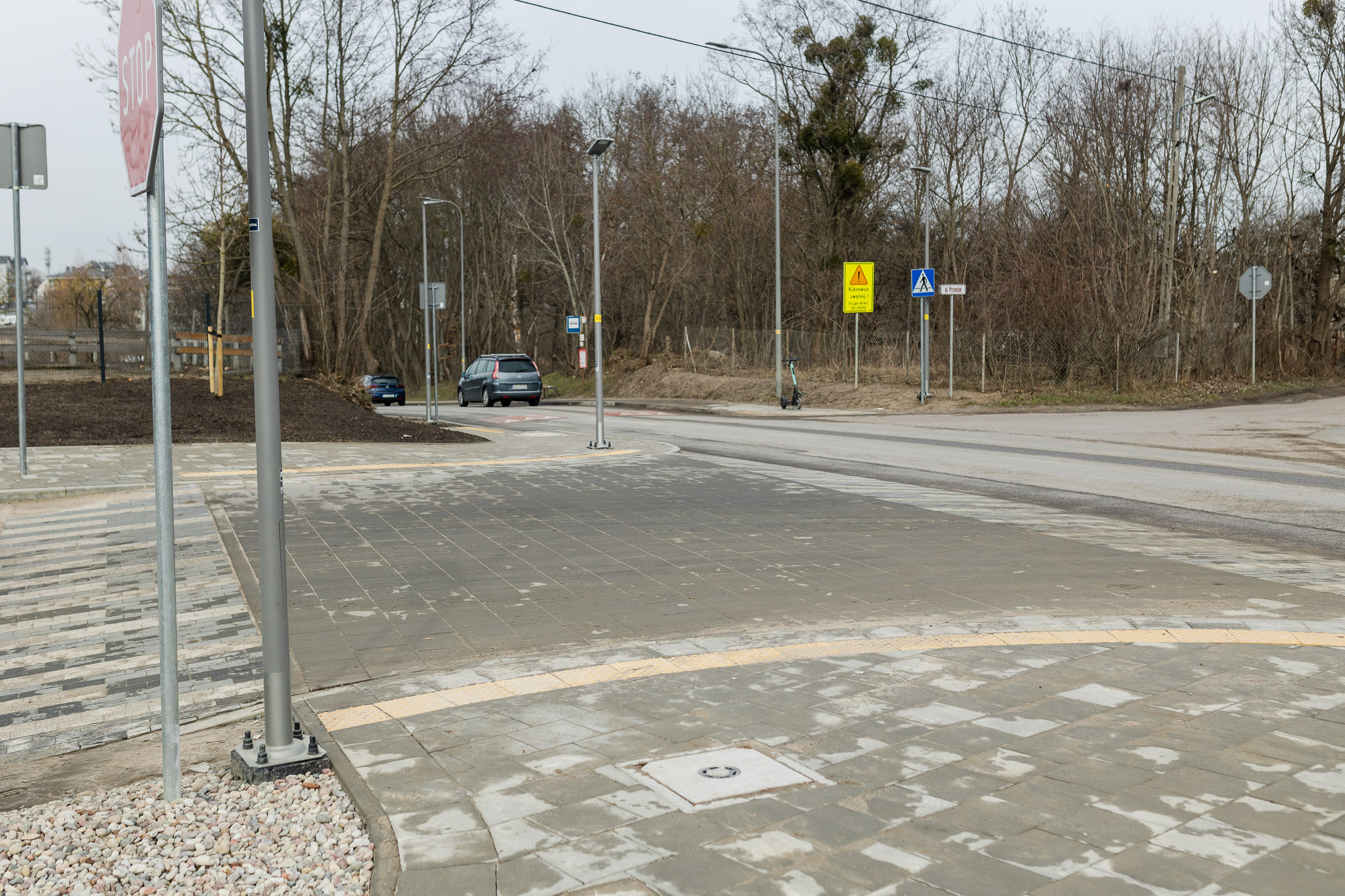 Zdjęcie przedstawia skrzyżowanie ulic Niepołomickiej i Przemian po wykonaniu inwestycji