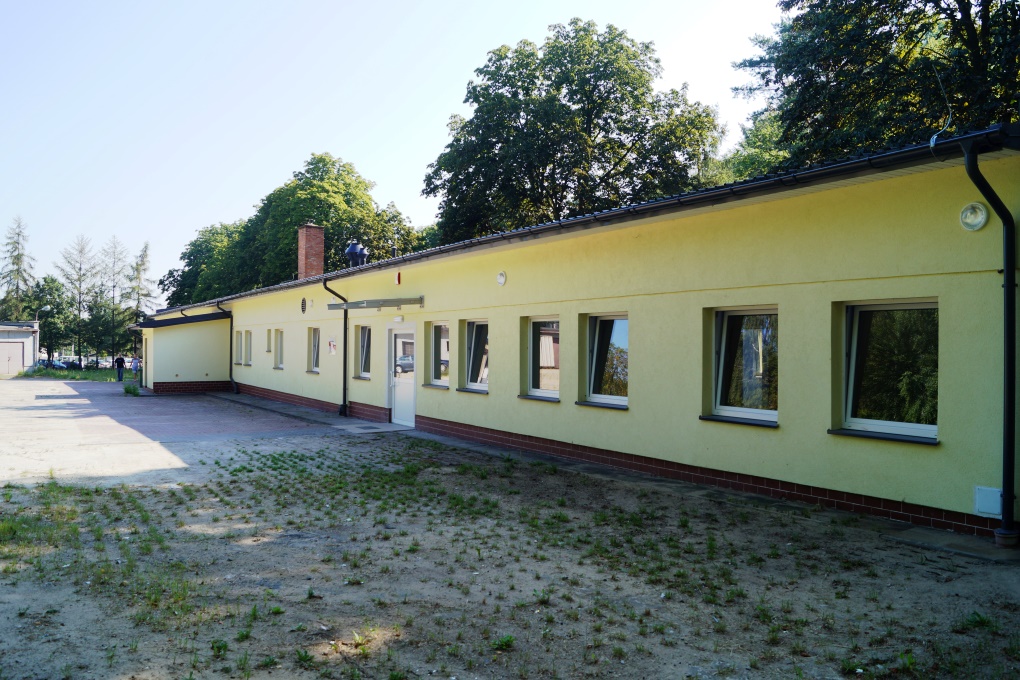 Widok budynku przy ul. Srebrniki 9 w Gdańsku na potrzeby Poradni Zdrowia Psychicznego. 