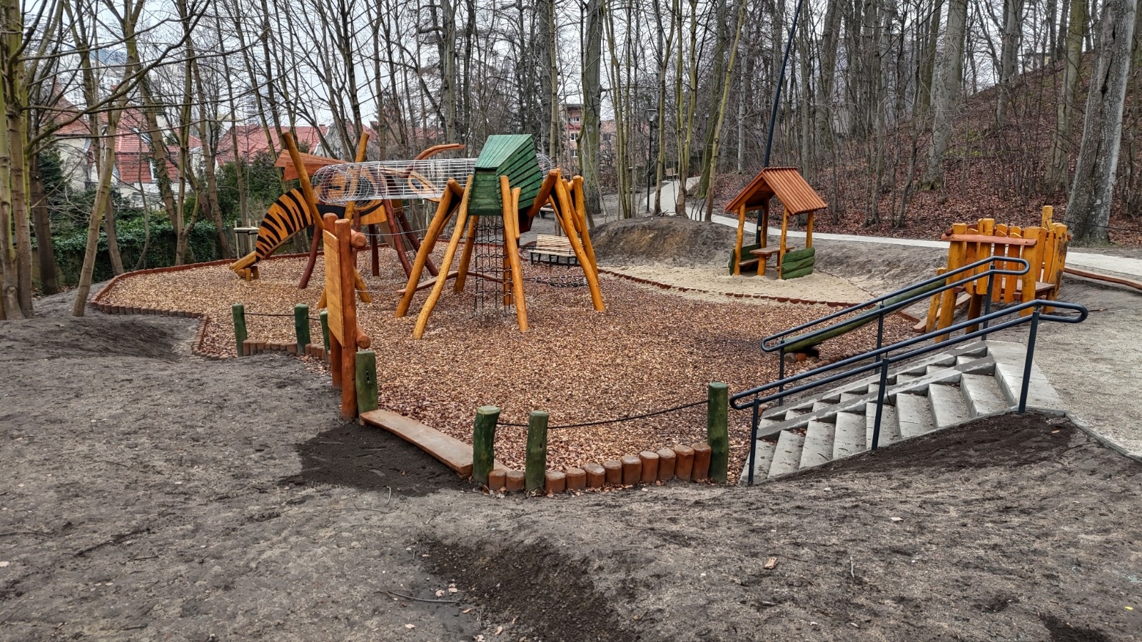 Niezwykły plac zabaw na Sobótkowej Polanie jest już dostępny dla mieszkańców 